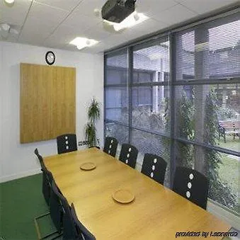 *** בית הארחה דבלין Imi Residence Sandyford אירלנד